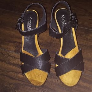 CHARLES BY CHARLES DAVID black/tan platform sandal